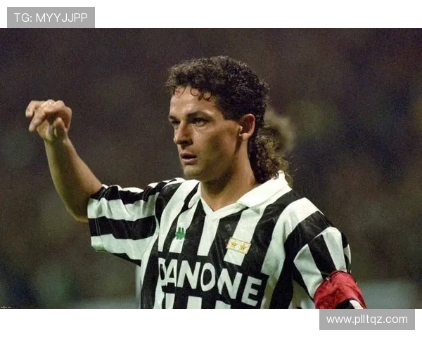 聚焦世界足坛巨星成长历程与赛场荣耀及未来发展趋势深度解析全面